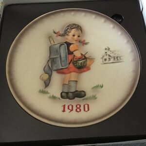 Vintage 1980 Goebel Hummel 10th Annual Collectors Plate, Estate Find with box